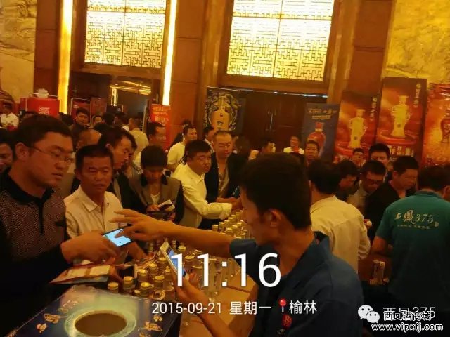 感谢绥德合作伙伴,前来助阵,默默在人群中现场讲解和指引。